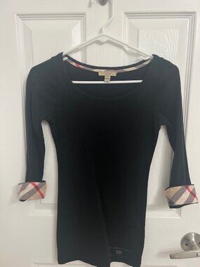 Burberry Brit Shirt Women’s XS Black Scoop Neck 3/4 Sleeve Nova Check